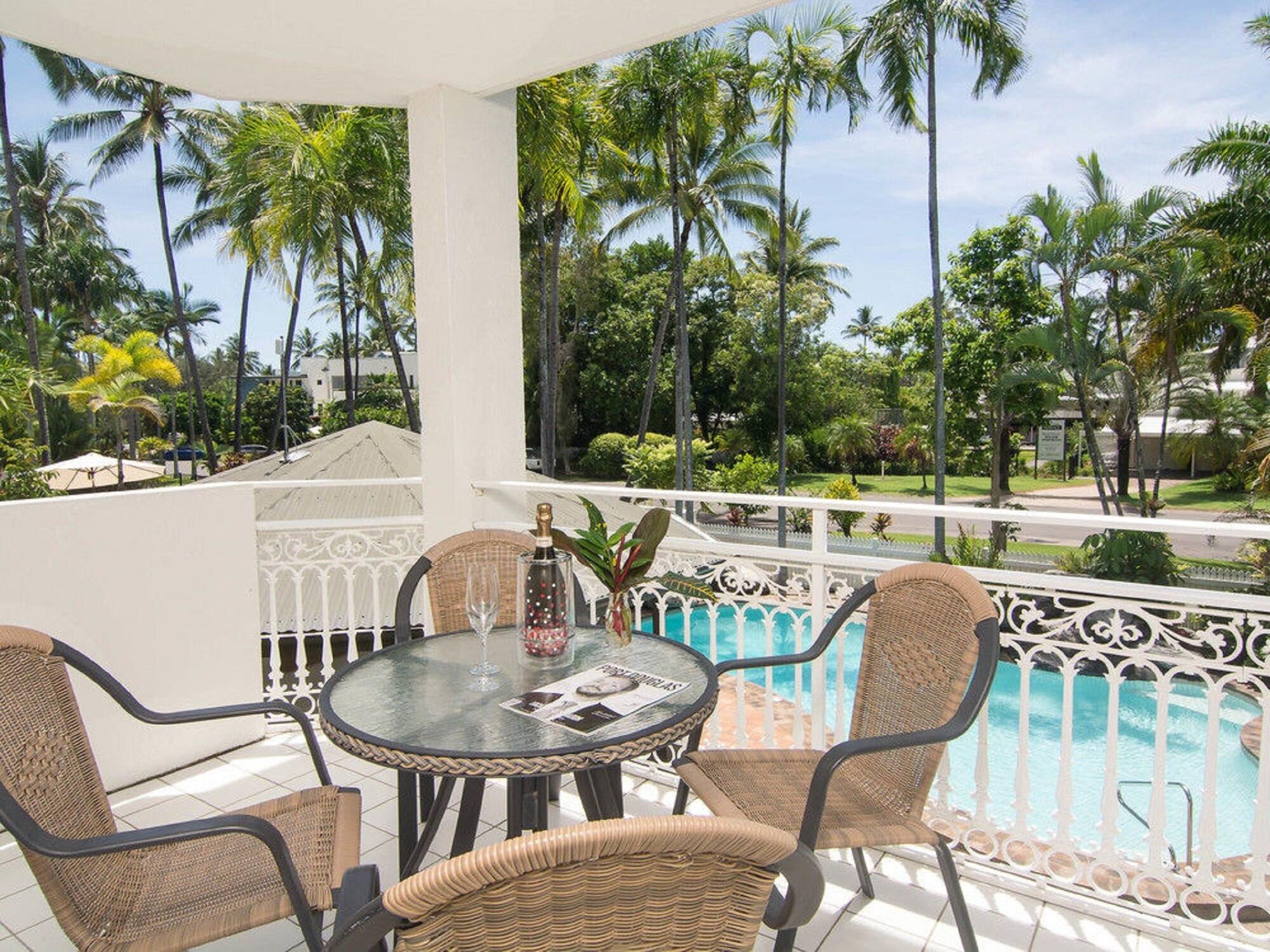 Aparthotel Garrick House à Port Douglas Extérieur photo