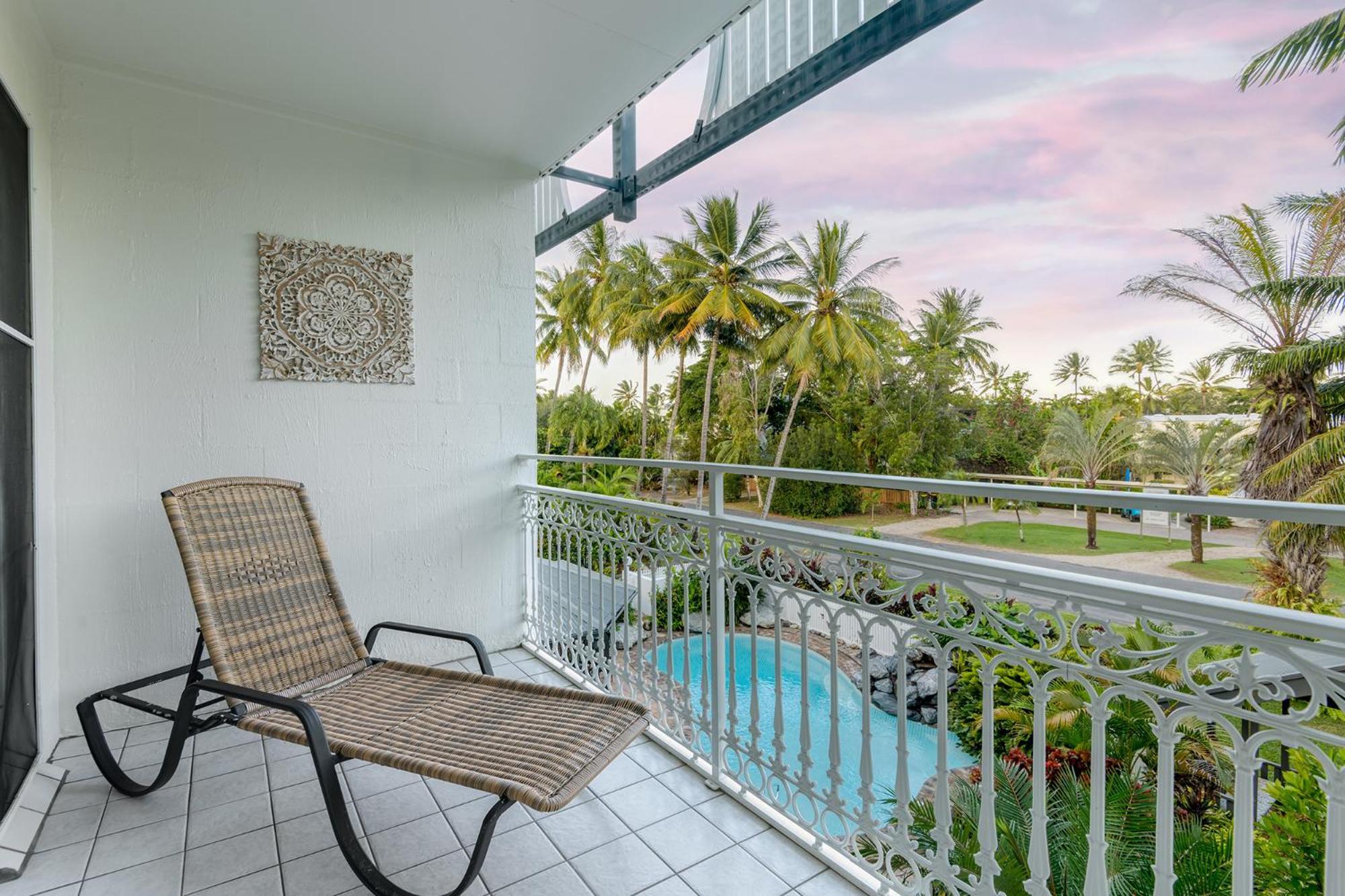 Aparthotel Garrick House à Port Douglas Extérieur photo